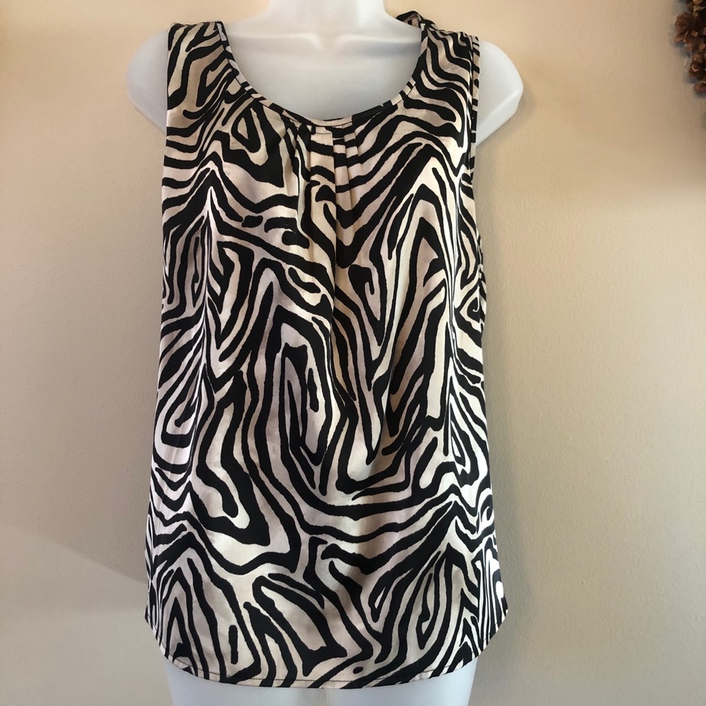 Chicos Silky Sleeveless Blouse